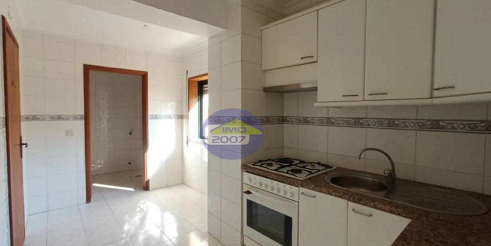 Apartamento T2 para Venda em Rio Tinto Foto 4