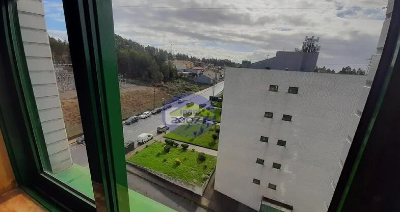 Apartamento T2 para Venda em Fânzeres e São Pedro da Cova Foto 17