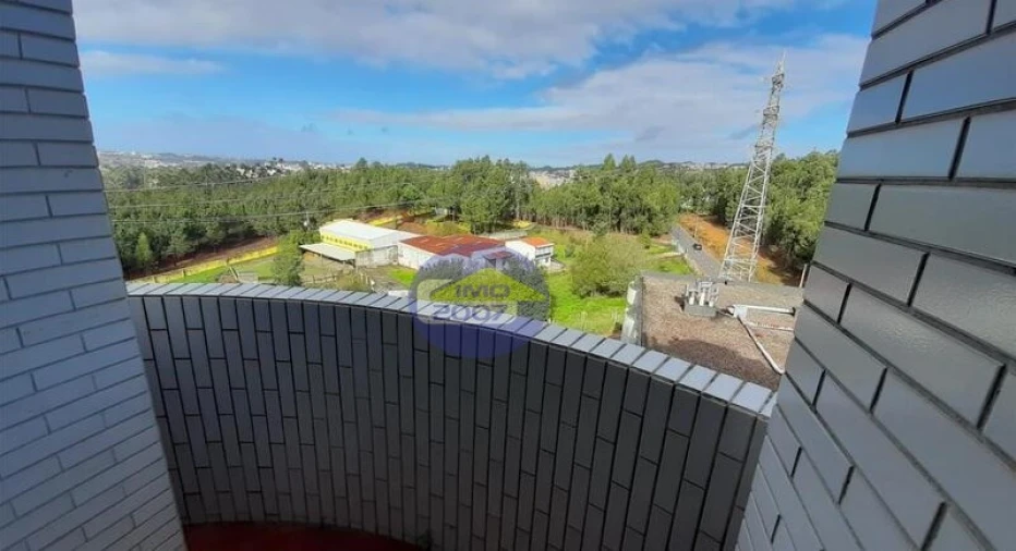 Apartamento T2 para Venda em Fânzeres e São Pedro da Cova Foto 8