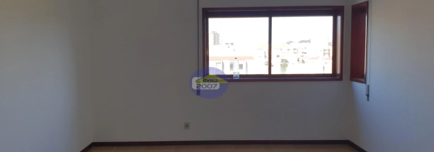 Apartamento T2 para Venda em Rio Tinto Foto 5