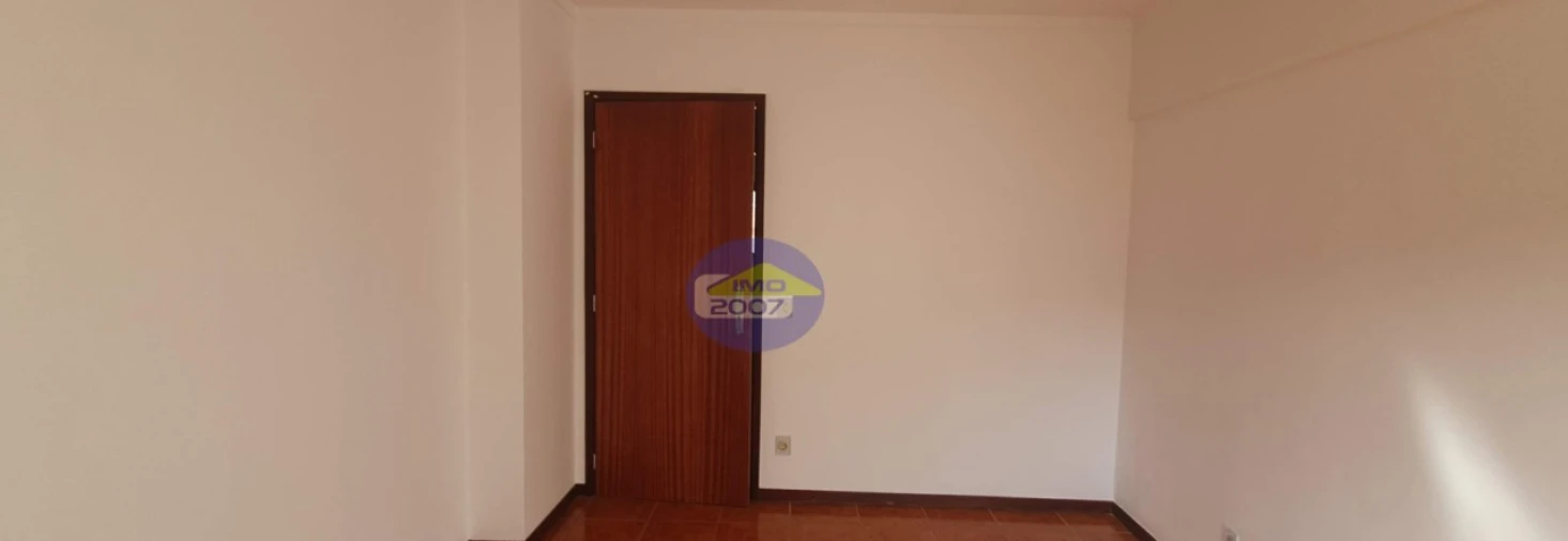 Apartamento T2 para Venda em Rio Tinto Foto 9