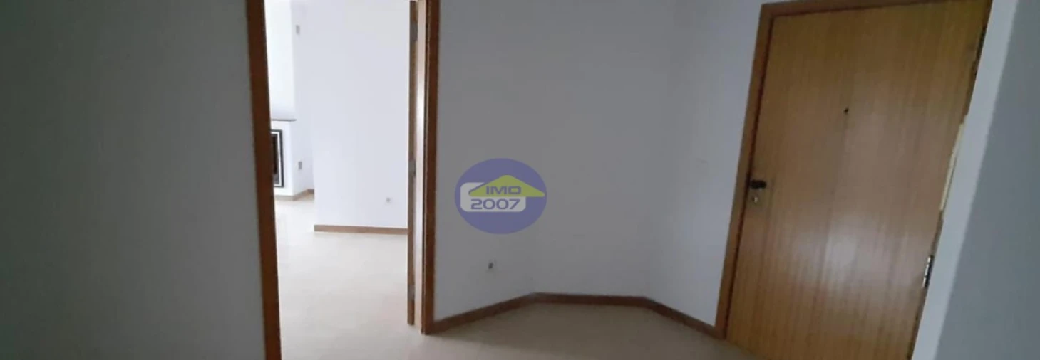 Apartamento T2 para Venda em Rio Tinto Foto 5