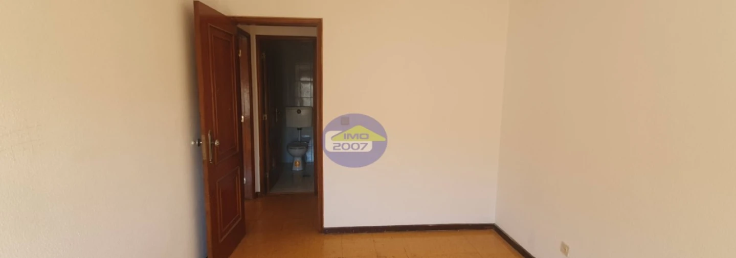 Apartamento T2 para Venda em Rio Tinto Foto 11