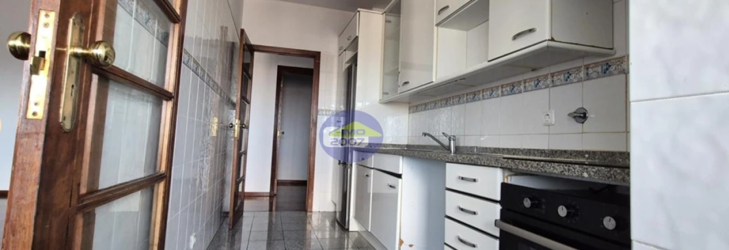 Apartamento T2 para Venda em Rio Tinto Foto 2
