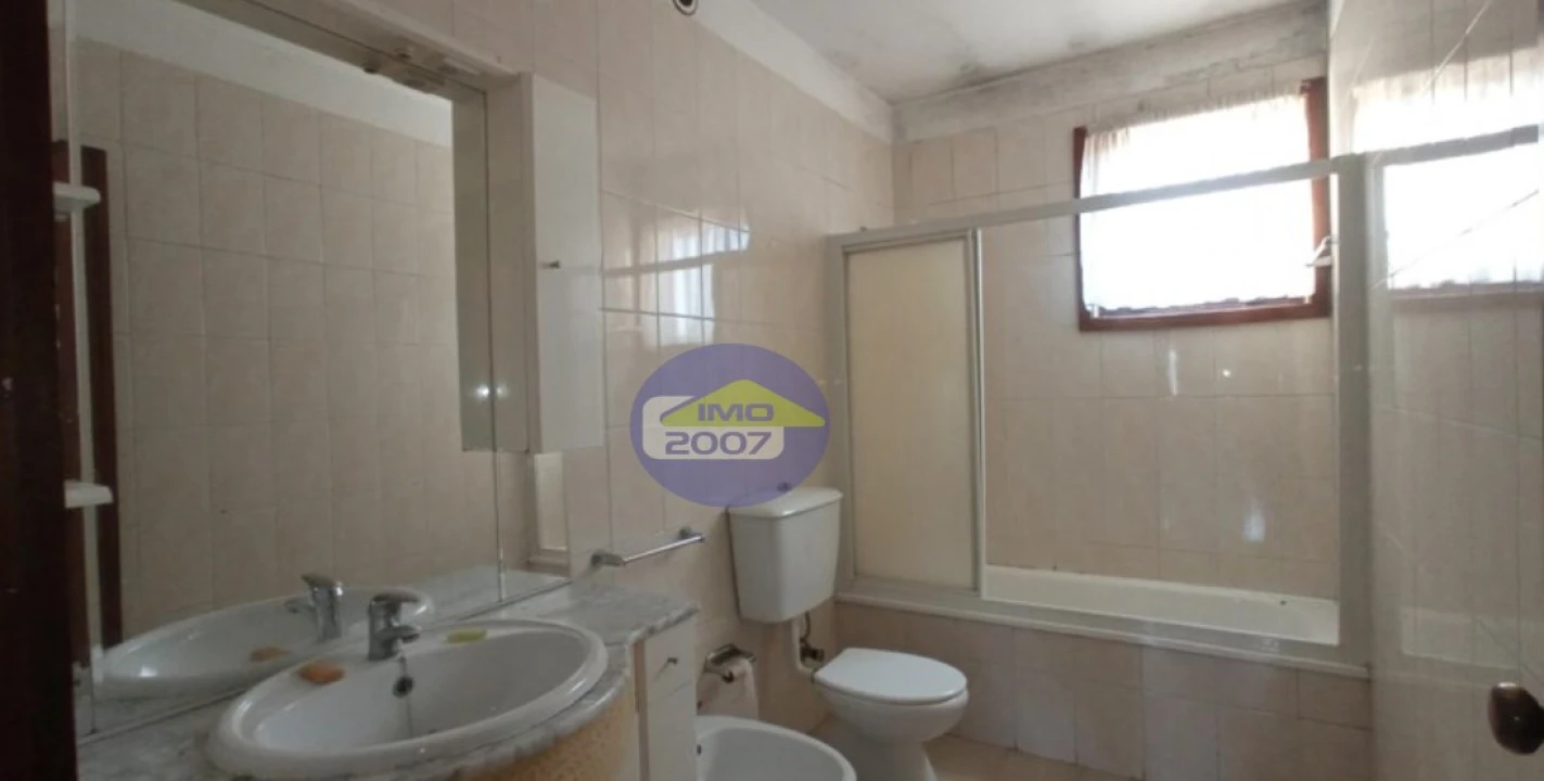 Apartamento T3 para Venda em Fânzeres e São Pedro da Cova Foto 14