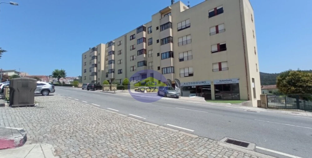 Apartamento T3 para Venda em Fânzeres e São Pedro da Cova Foto 16