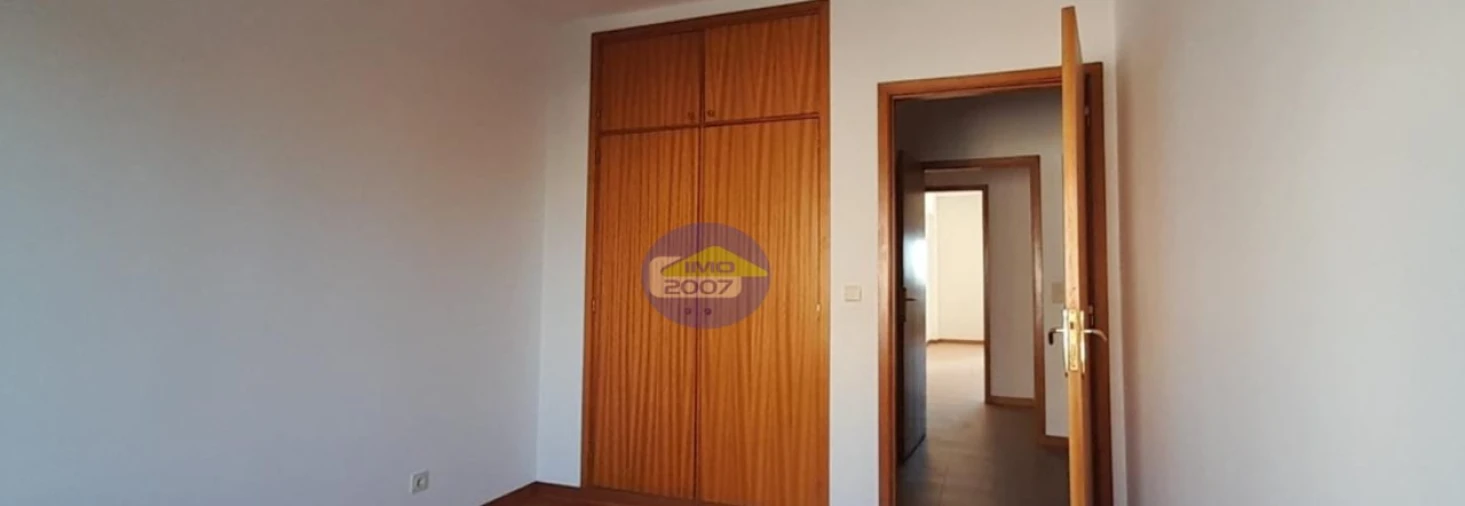 Apartamento T2 para Venda em Fânzeres e São Pedro da Cova Foto 14