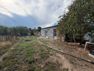 Quinta T2 para Venda em Boidobra