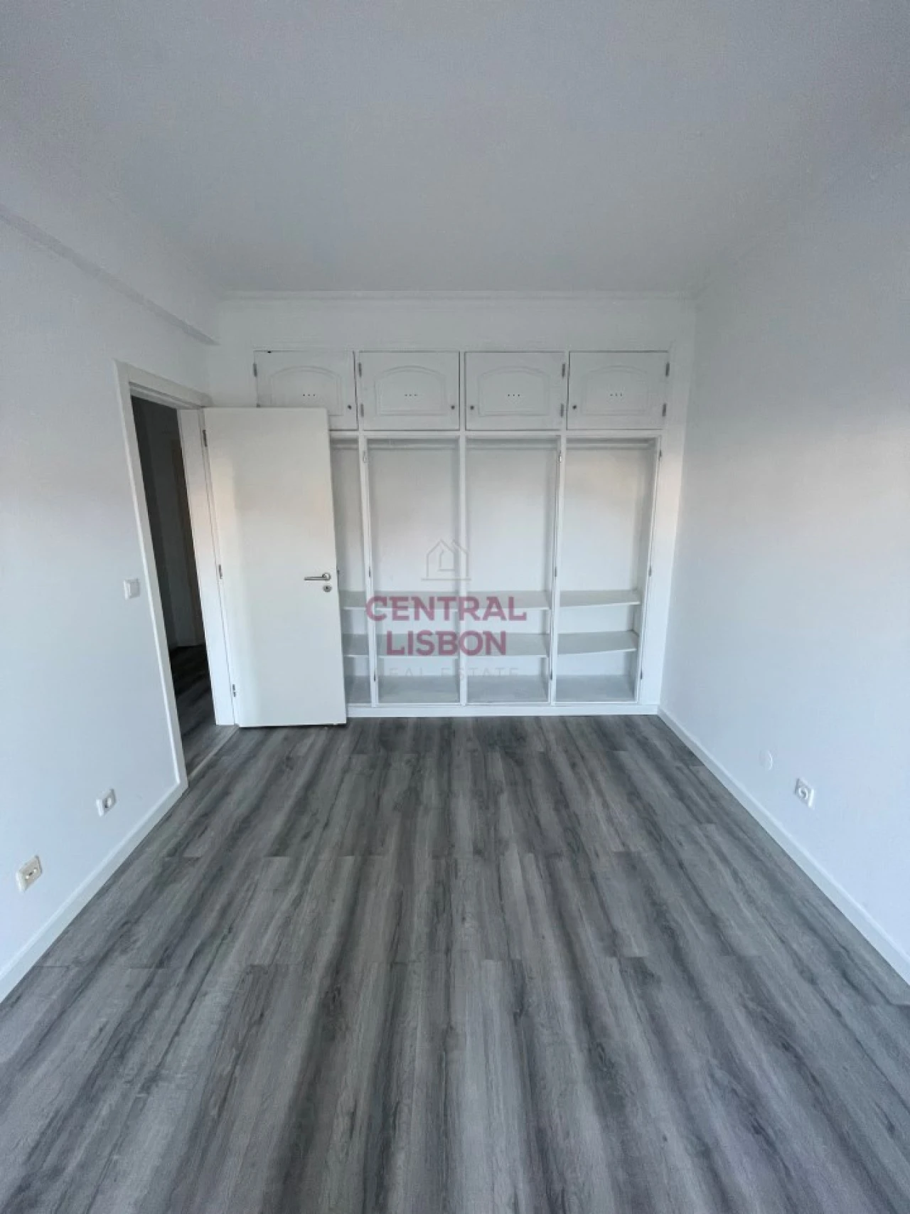 Apartamento T3 para Venda em Quinta do Conde Foto 9