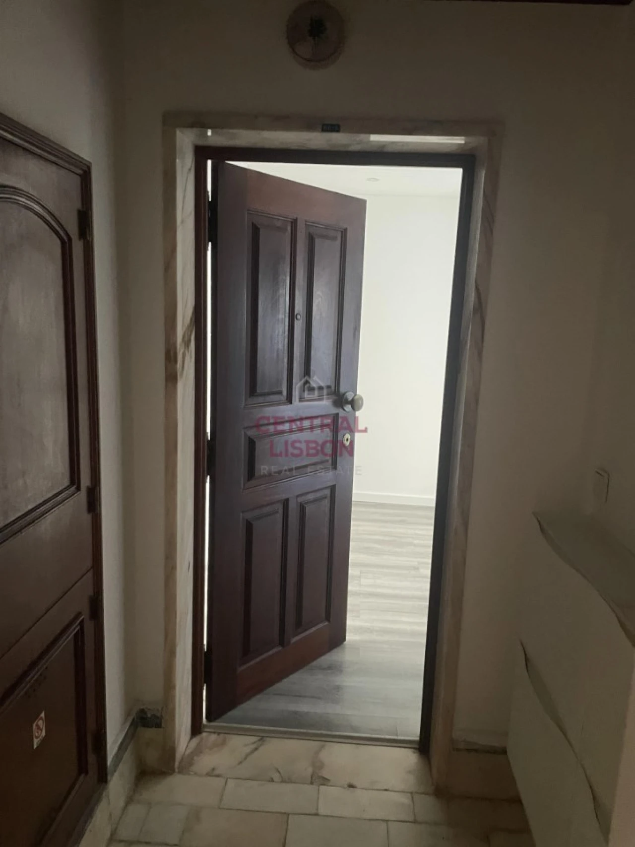 Apartamento T3 para Venda em Quinta do Conde Foto 13