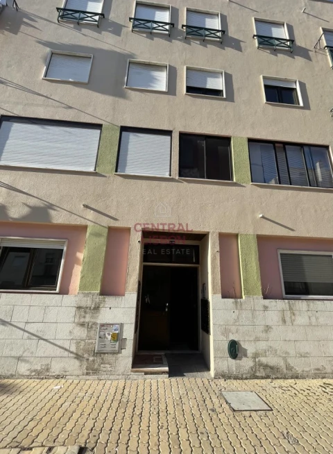 Apartamento T3 para Venda em Quinta do Conde