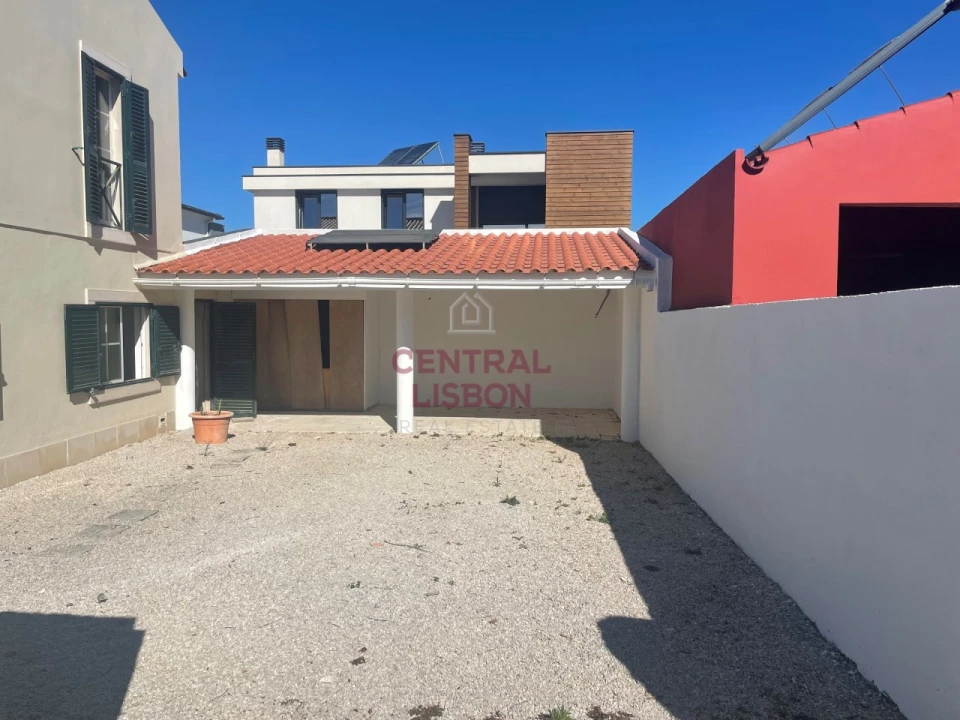 Moradia T4 para Venda em Alcabideche Foto 1