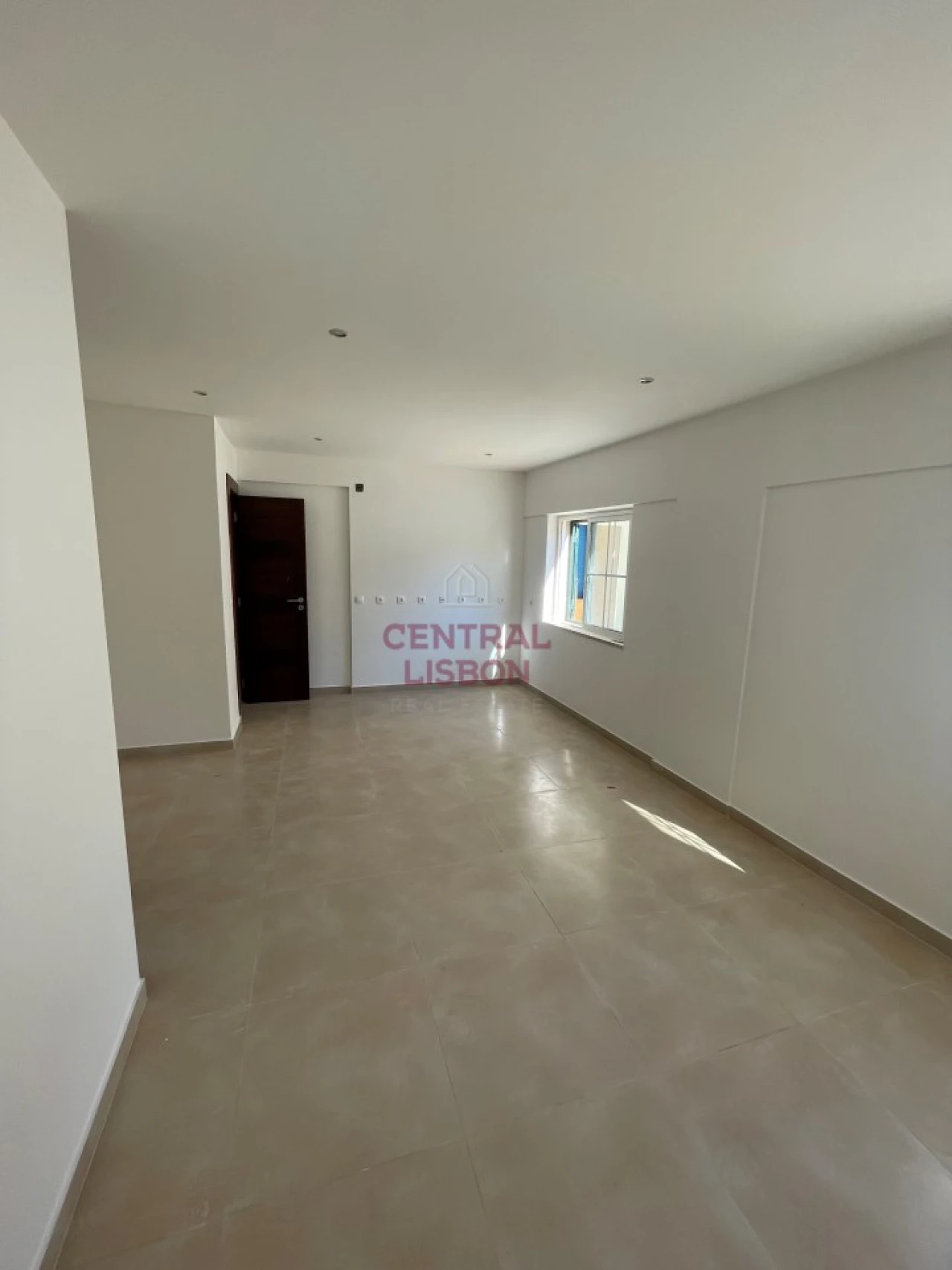 Moradia T4 para Venda em Alcabideche Foto 15