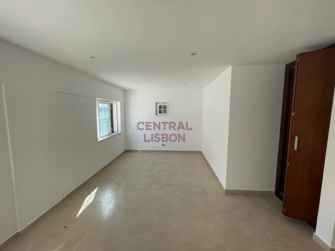 Moradia T4 para Venda em Alcabideche Foto 14