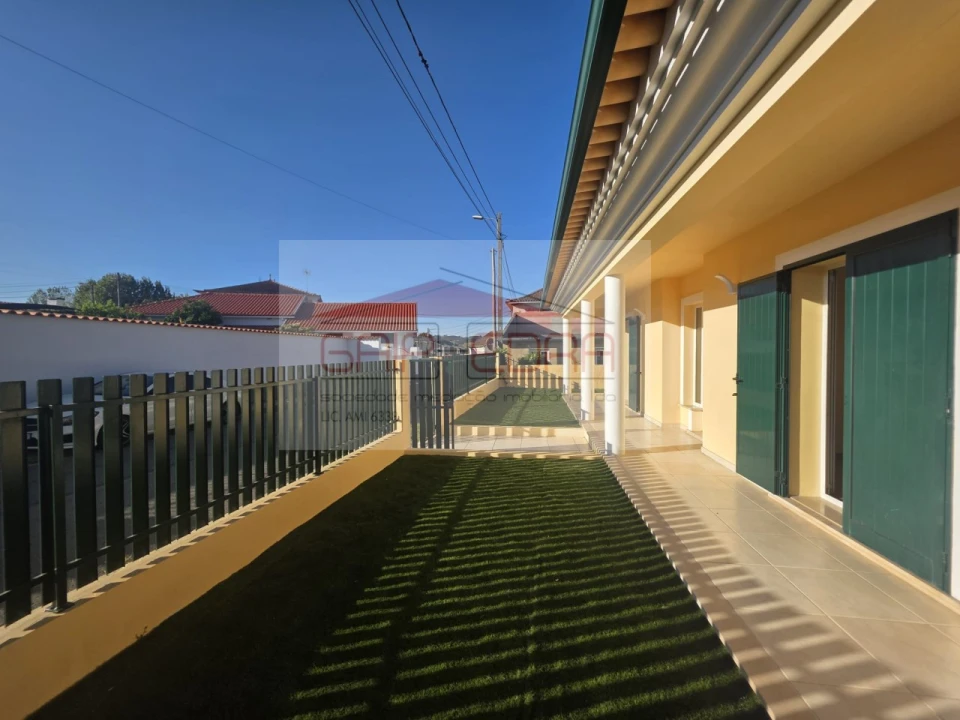 Moradia T3 para Venda em Oliveira do Bairro Foto 10