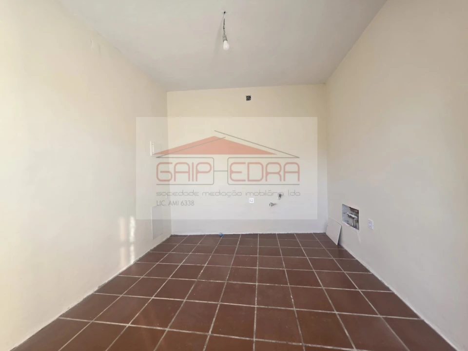 Moradia T3 para Venda em Oliveira do Bairro Foto 23