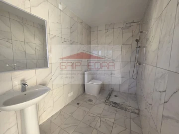 Moradia T3 para Venda em Oliveira do Bairro