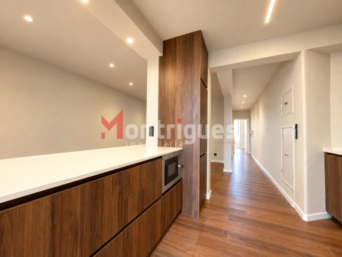 Apartamento T2 para Venda em São Vicente Foto 10