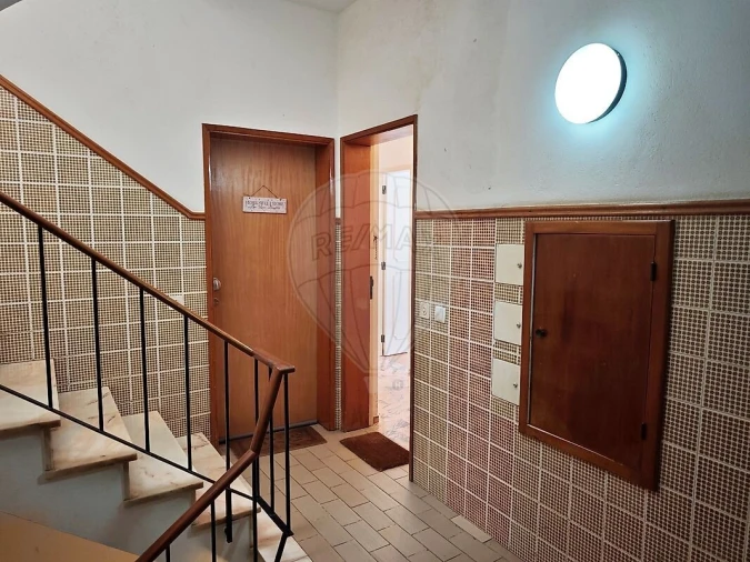 Apartamento T2 para Venda em Lagos (São Sebastião e Santa Maria) Foto 2