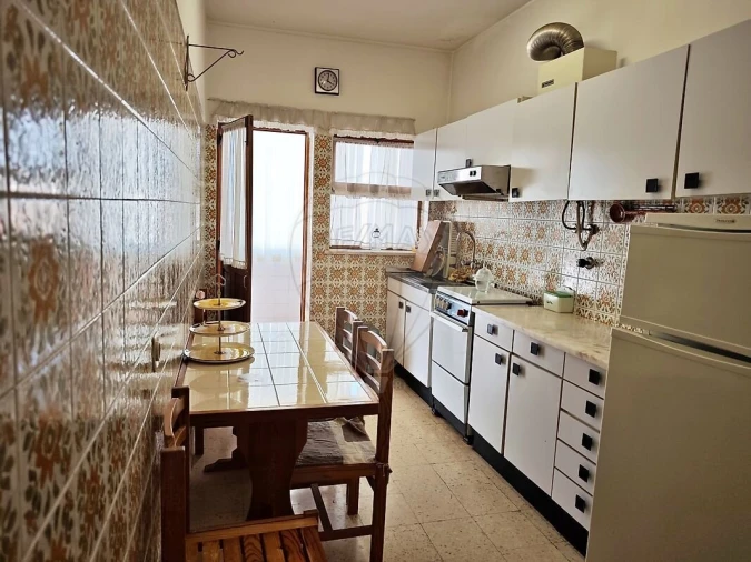 Apartamento T2 para Venda em Lagos (São Sebastião e Santa Maria) Foto 17