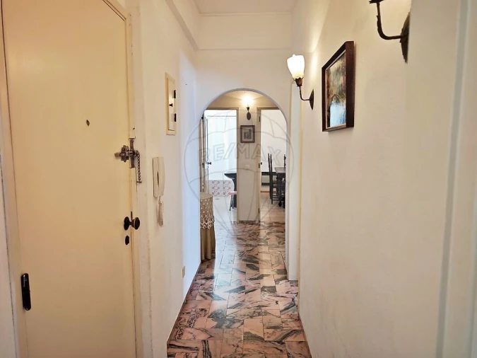 Apartamento T2 para Venda em Lagos (São Sebastião e Santa Maria) Foto 3