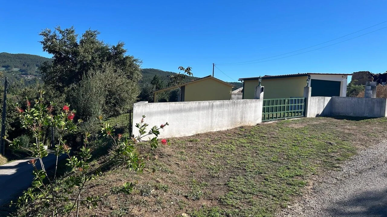 Moradia T2 para Venda em Maçãs de D. Maria Foto 39