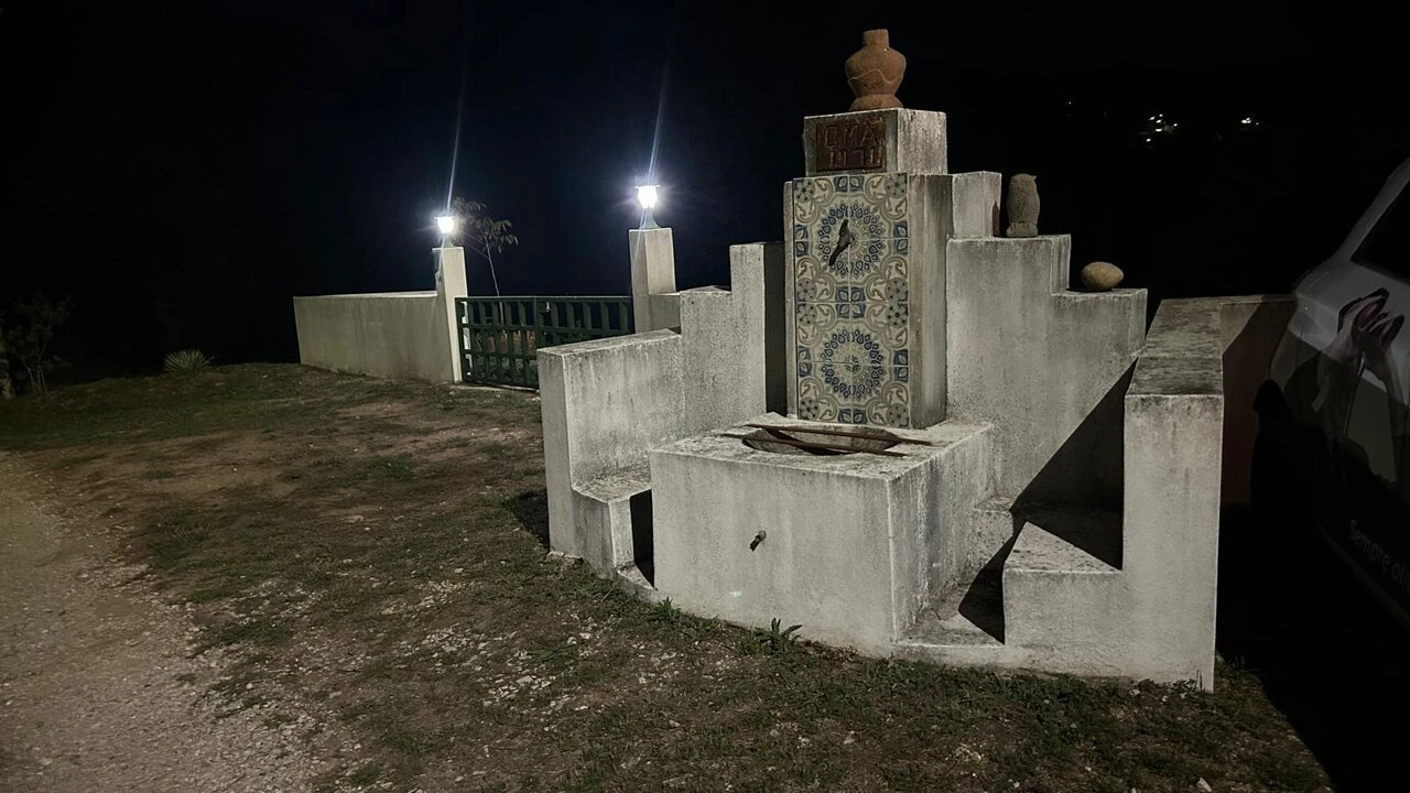 Moradia T2 para Venda em Maçãs de D. Maria Foto 40