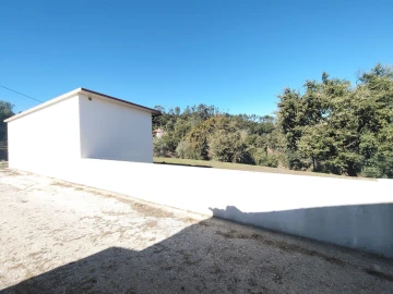 Moradia T2 para Venda em Maçãs de D. Maria