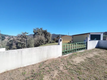 Moradia T2 para Venda em Maçãs de D. Maria