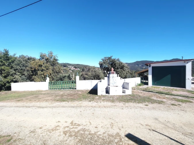 Moradia T2 para Venda em Maçãs de D. Maria Foto 3