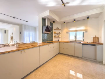 Moradia T5 para Venda em São João das Lampas e Terrugem