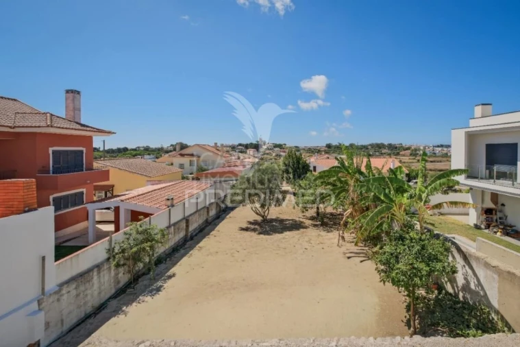 Moradia T4 para Venda em Alcabideche Foto 11
