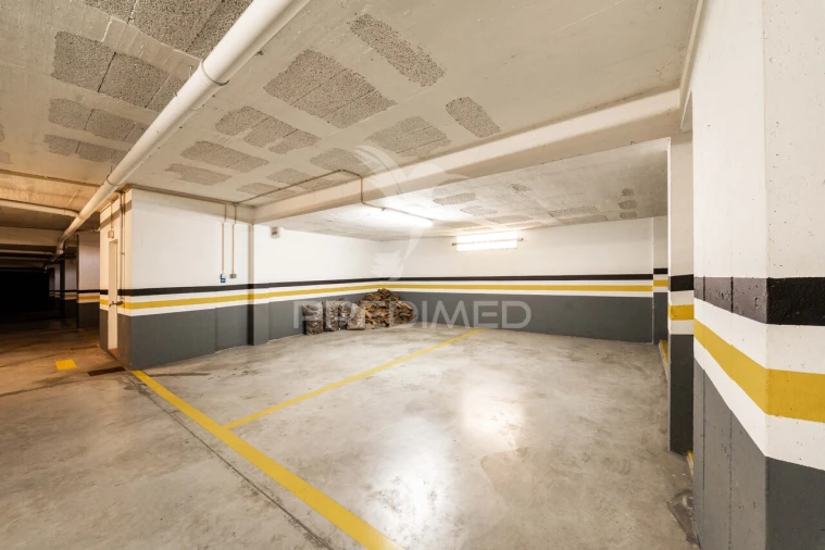 Apartamento T4 para Venda em Marrazes e Barosa Foto 38