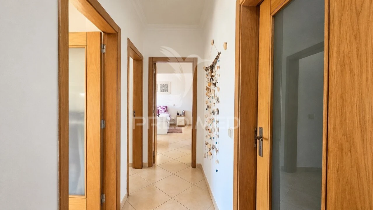 Apartamento T2 para Venda em Alvor Foto 13