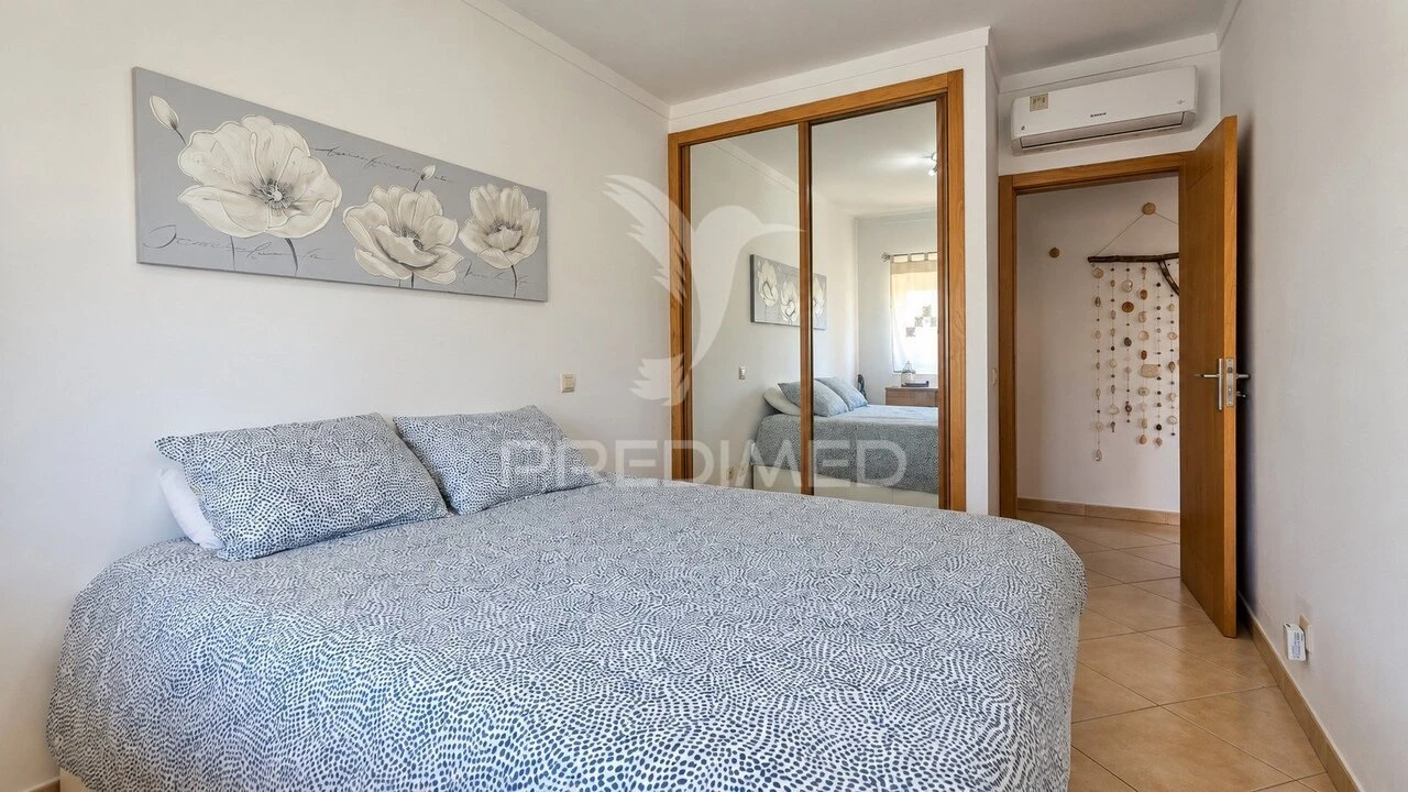 Apartamento T2 para Venda em Alvor Foto 9