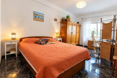 Apartamento T0 para Venda em Olhão
