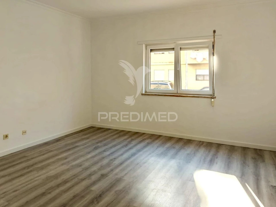 Apartamento T3 para Venda em Quinta do Conde Foto 12