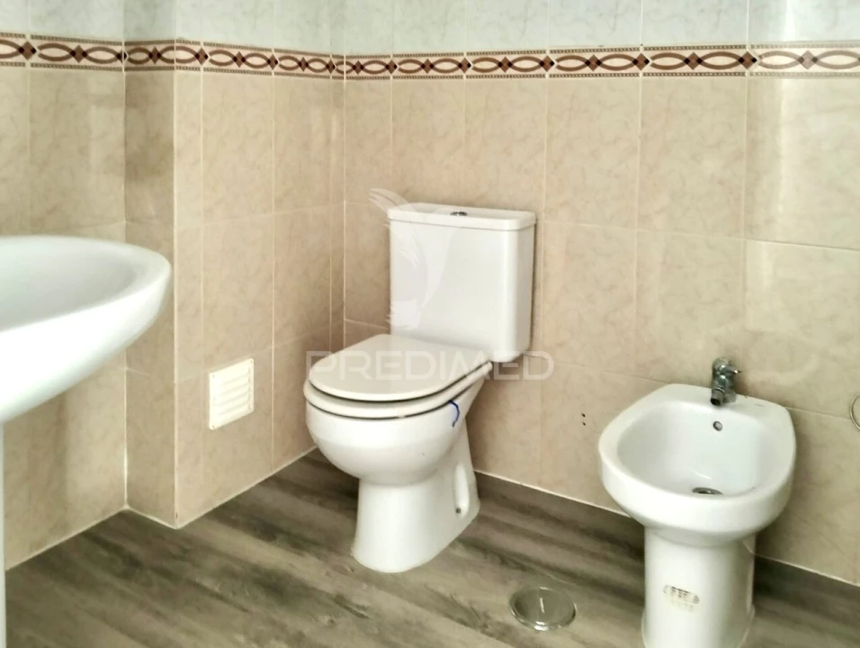 Apartamento T3 para Venda em Quinta do Conde Foto 13