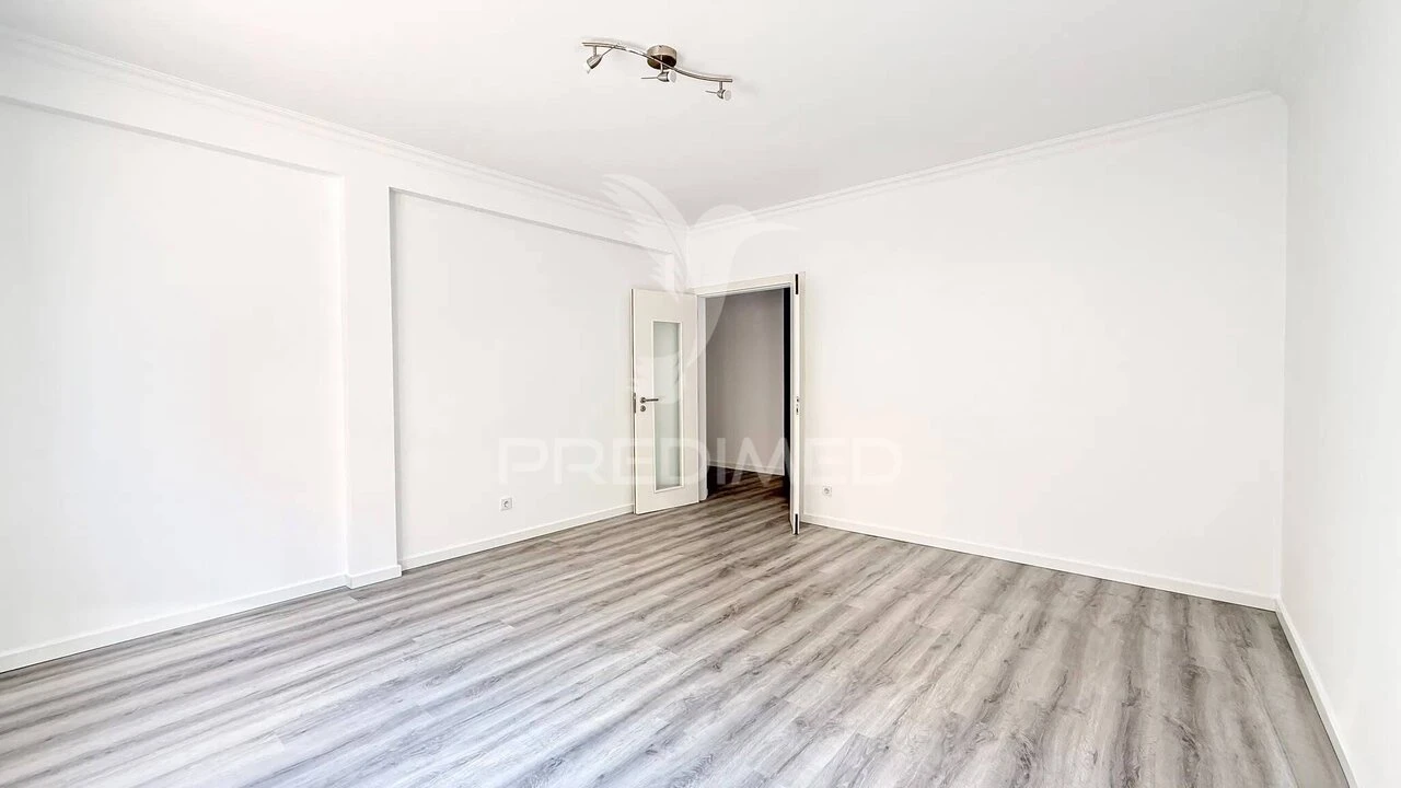 Apartamento T3 para Venda em Quinta do Conde Foto 7