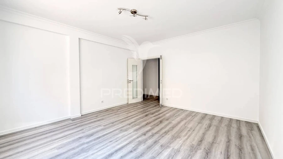 Apartamento T3 para Venda em Quinta do Conde Foto 7