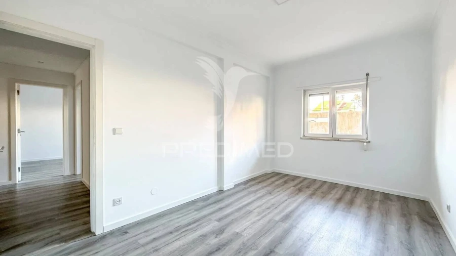 Apartamento T3 para Venda em Quinta do Conde Foto 12