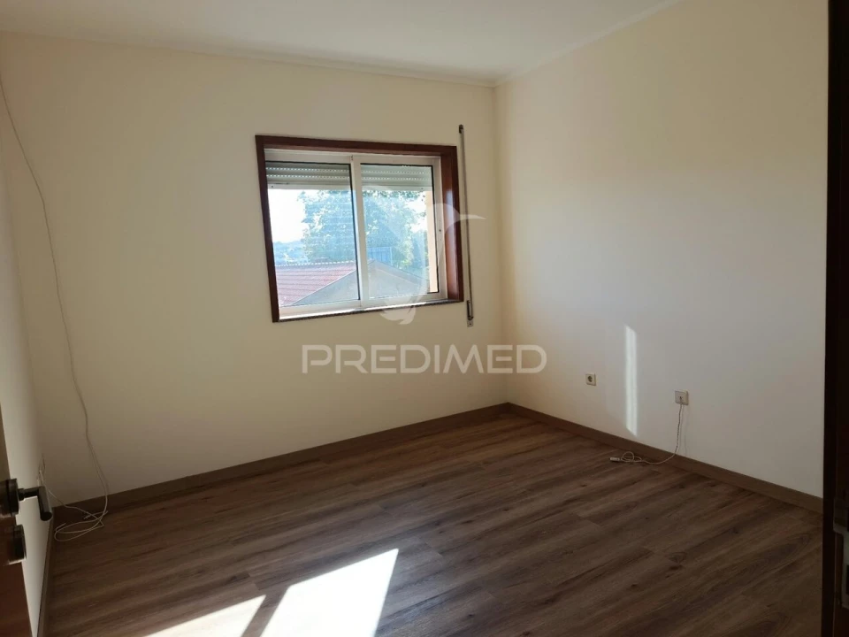 Apartamento T2 para Venda em Meixomil Foto 7