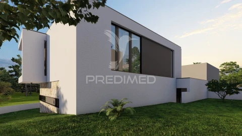 Moradia T4 para Venda em Prado (São Miguel)