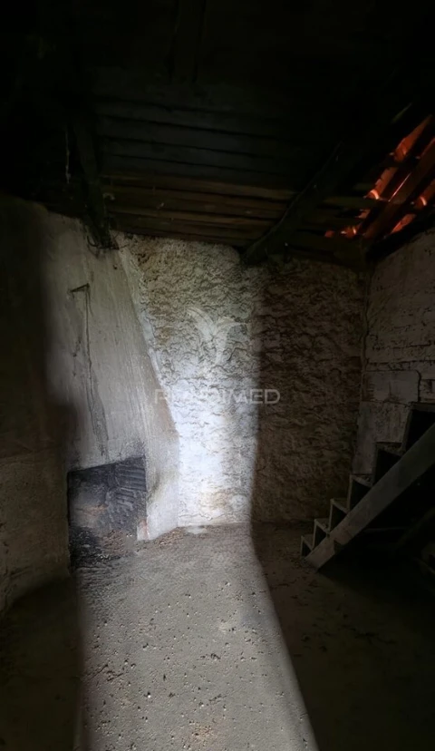 Moradia T2 para Venda em Vale de Prazeres e Mata da Rainha