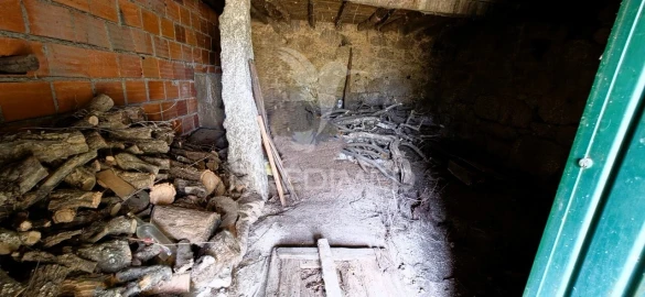 Moradia T2 para Venda em Vale de Prazeres e Mata da Rainha