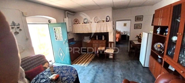 Moradia T1 para Venda em Urra