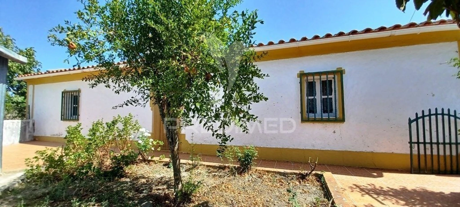 Moradia T1 para Venda em Urra Foto 1