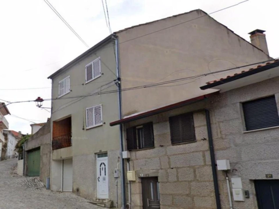 Moradia T3 para Venda em Freixo de Espada a Cinta e Mazouco Foto 1