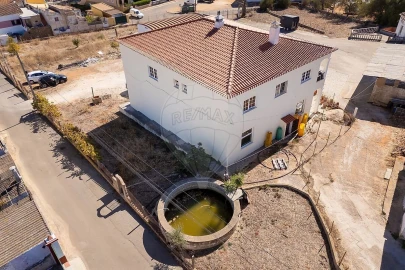 Moradia T4 para Venda em Lagos (São Sebastião e Santa Maria)