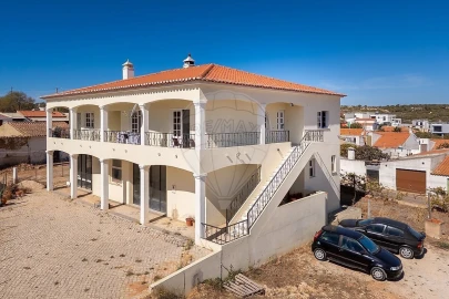 Moradia T4 para Venda em Lagos (São Sebastião e Santa Maria)